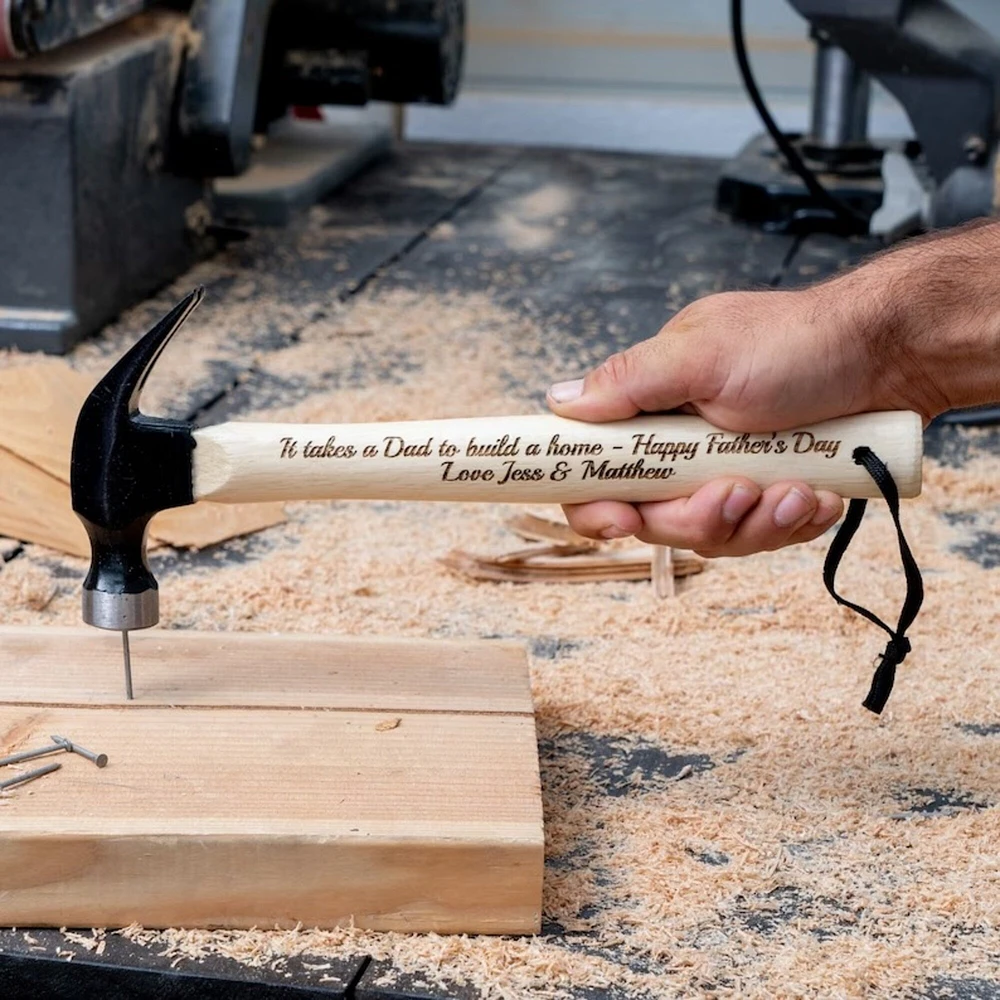 Cusyom Engraved Hammer